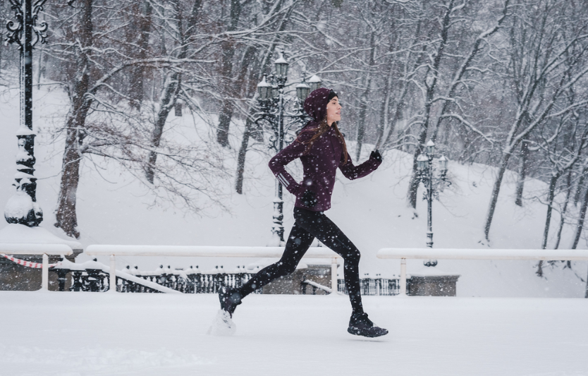 Адаптація техніки бігу як бігти по слизькому покриттю